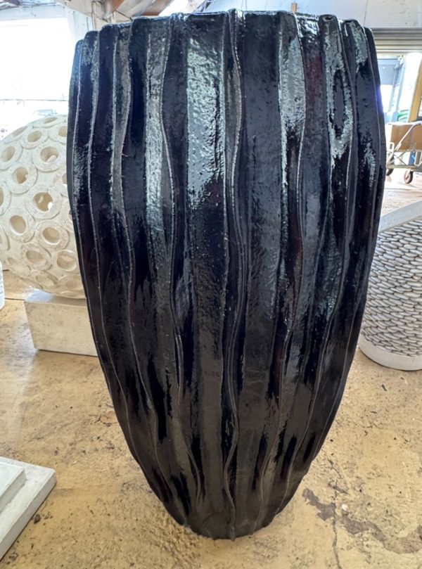 Plant Pot Terracotta Black Wave